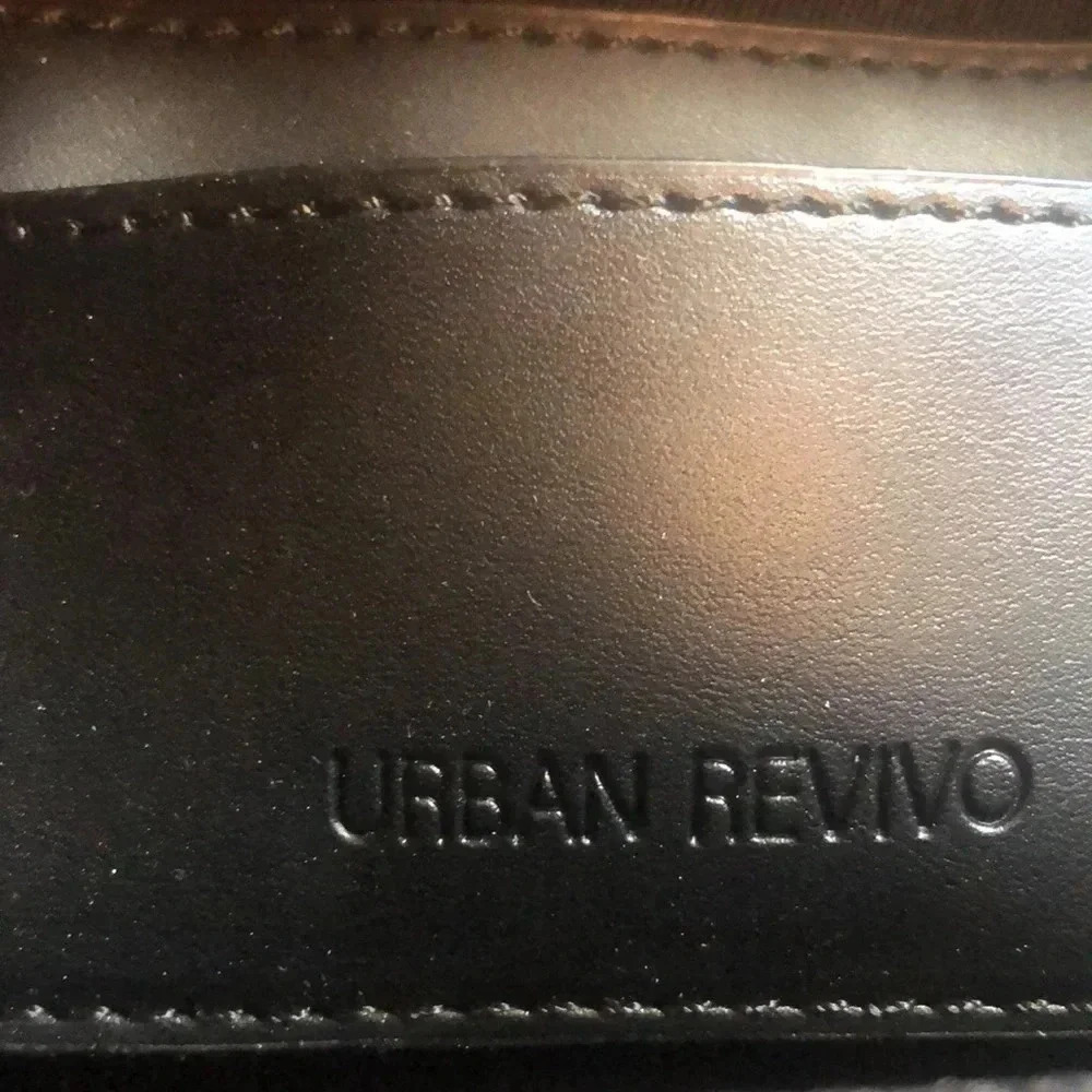 Black Urban Revivo Small Chain strap purse shoulder bag in Good Condition - Picture 7 of 11